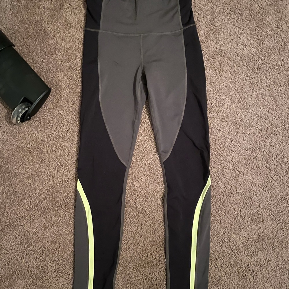 Athleta XS leggings Perfect Condition